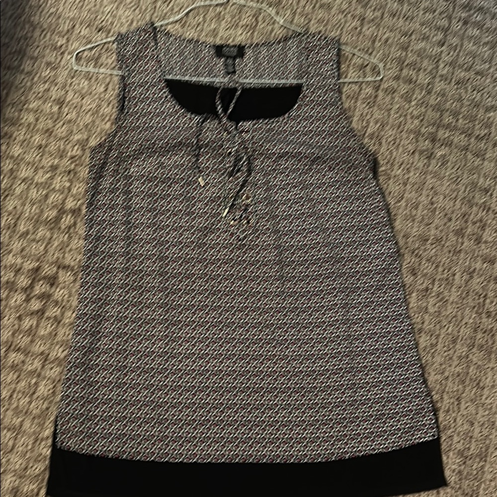 Jones New York Black and White Patterned Tank Top, size XS
